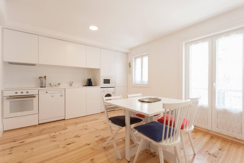Flh Alfama Bright Apartment Lisbon